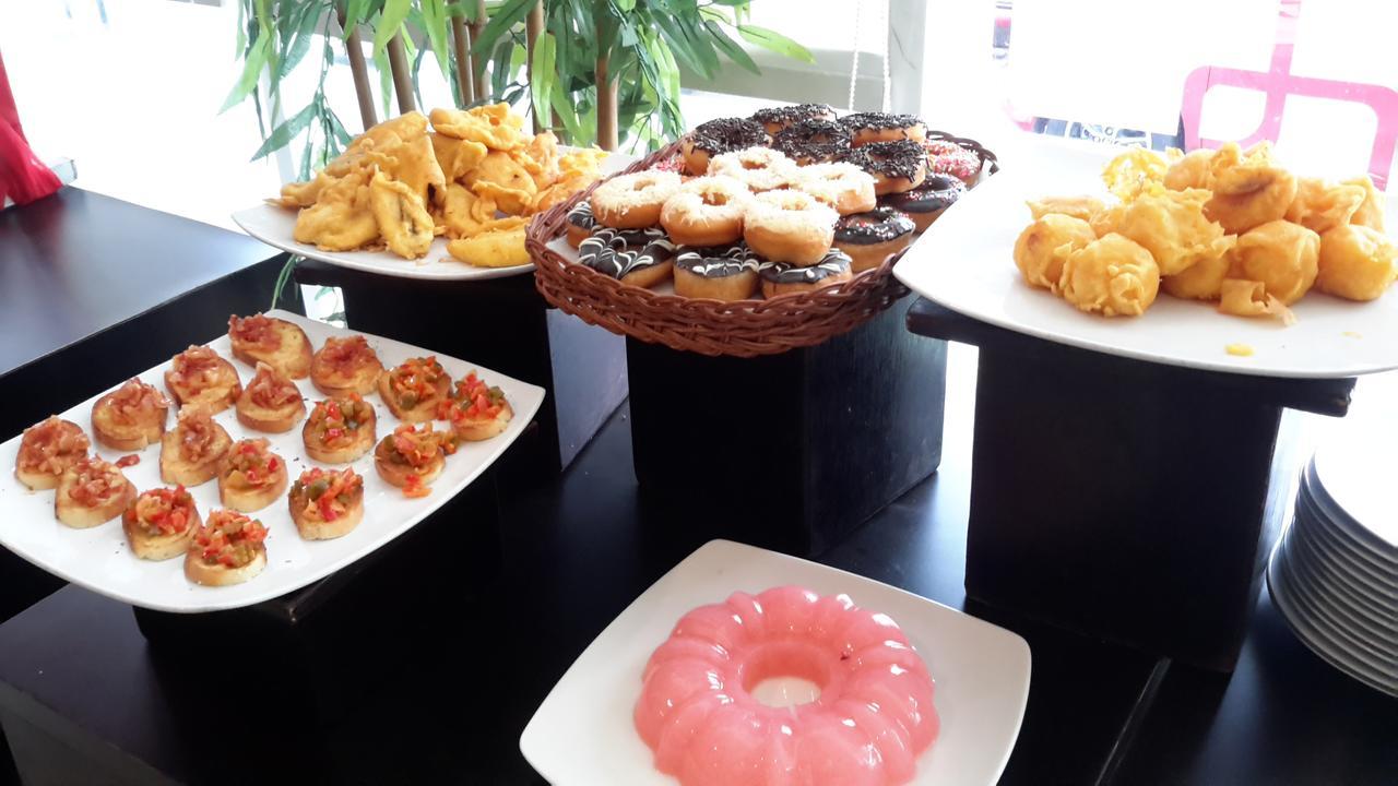 Hotel Brothers Biru Solo Baru Ngoại thất bức ảnh