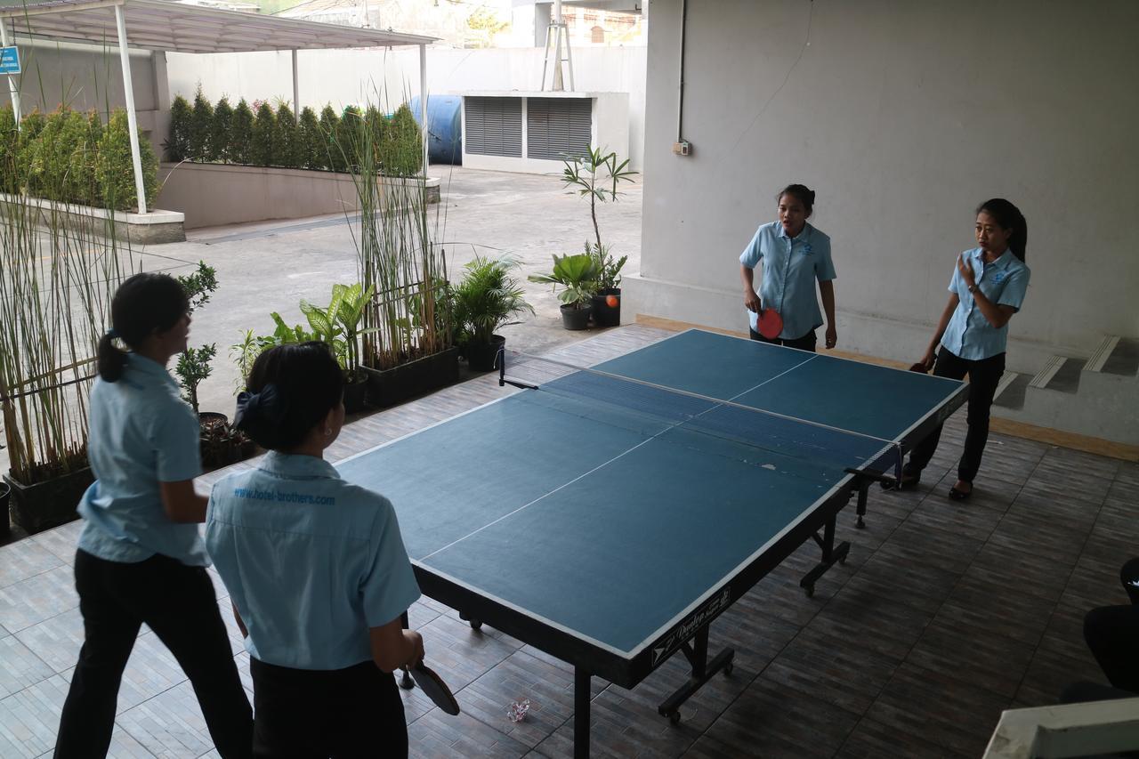 Hotel Brothers Biru Solo Baru Ngoại thất bức ảnh