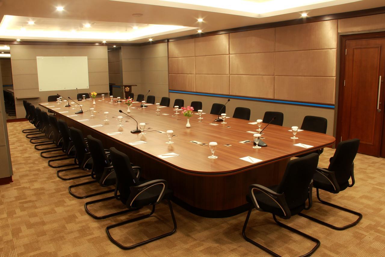 Hotel Brothers Biru Solo Baru Ngoại thất bức ảnh