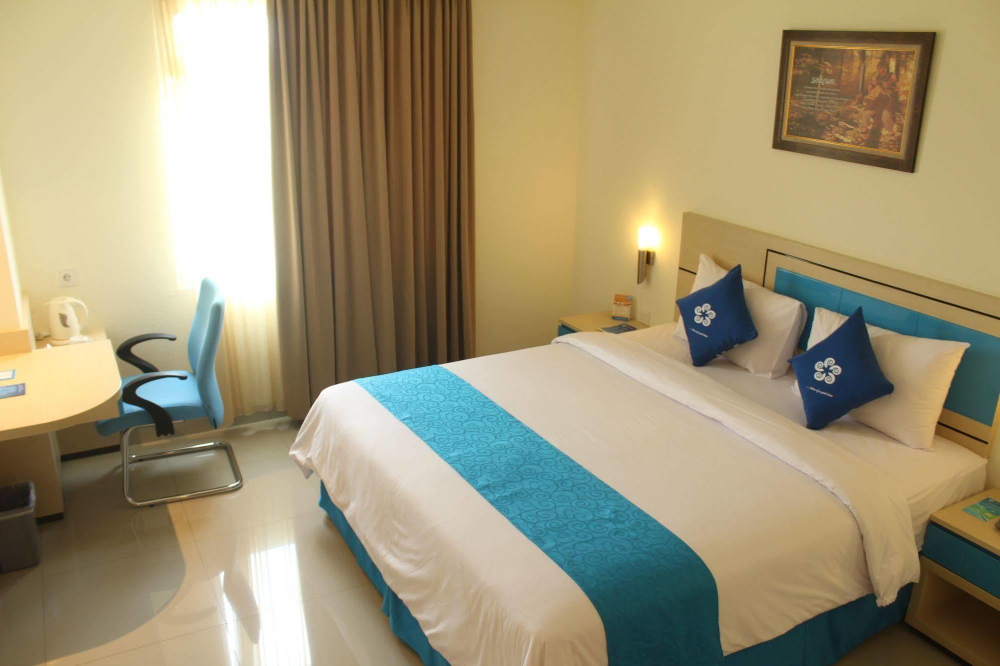 Hotel Brothers Biru Solo Baru Ngoại thất bức ảnh