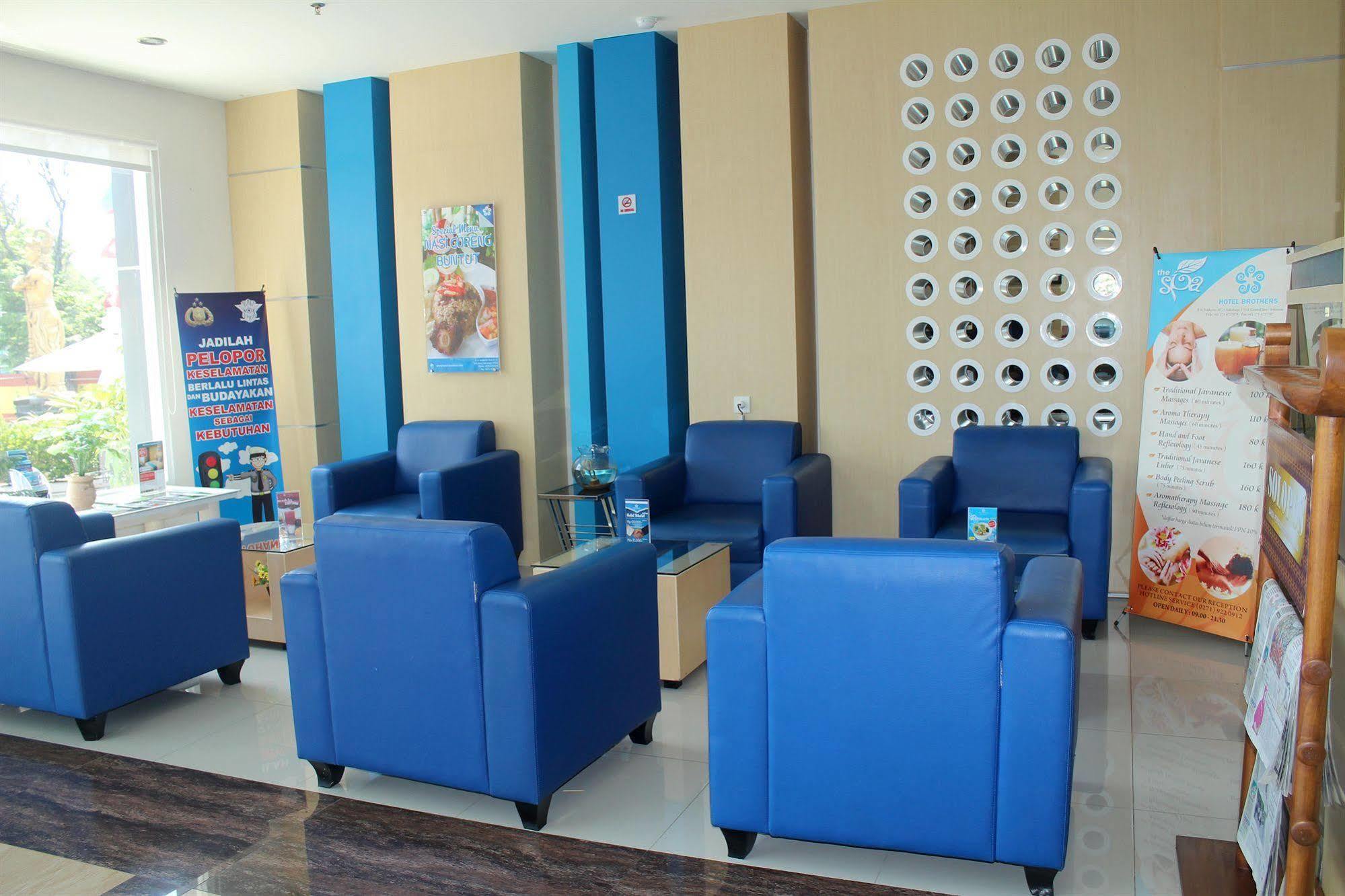 Hotel Brothers Biru Solo Baru Ngoại thất bức ảnh