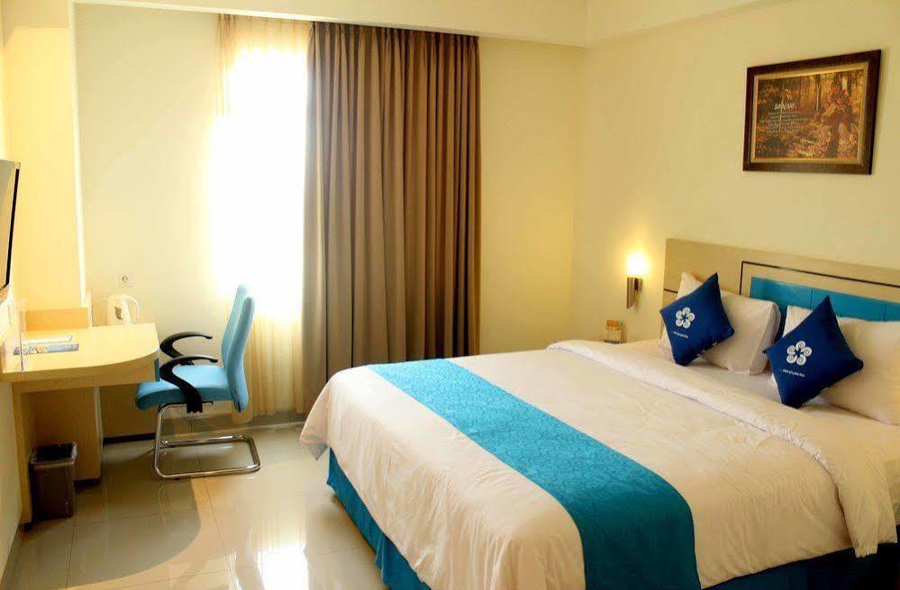 Hotel Brothers Biru Solo Baru Ngoại thất bức ảnh