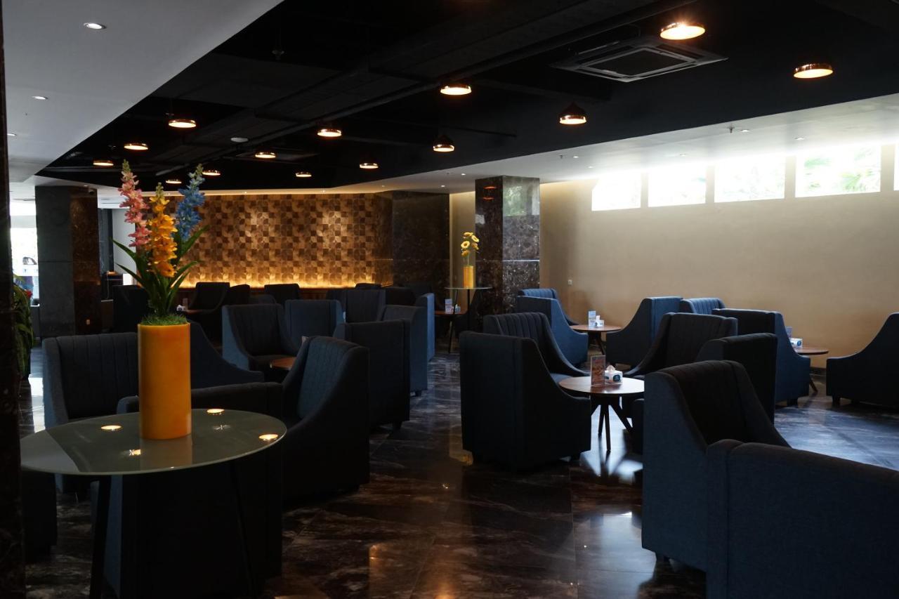 Hotel Brothers Biru Solo Baru Ngoại thất bức ảnh