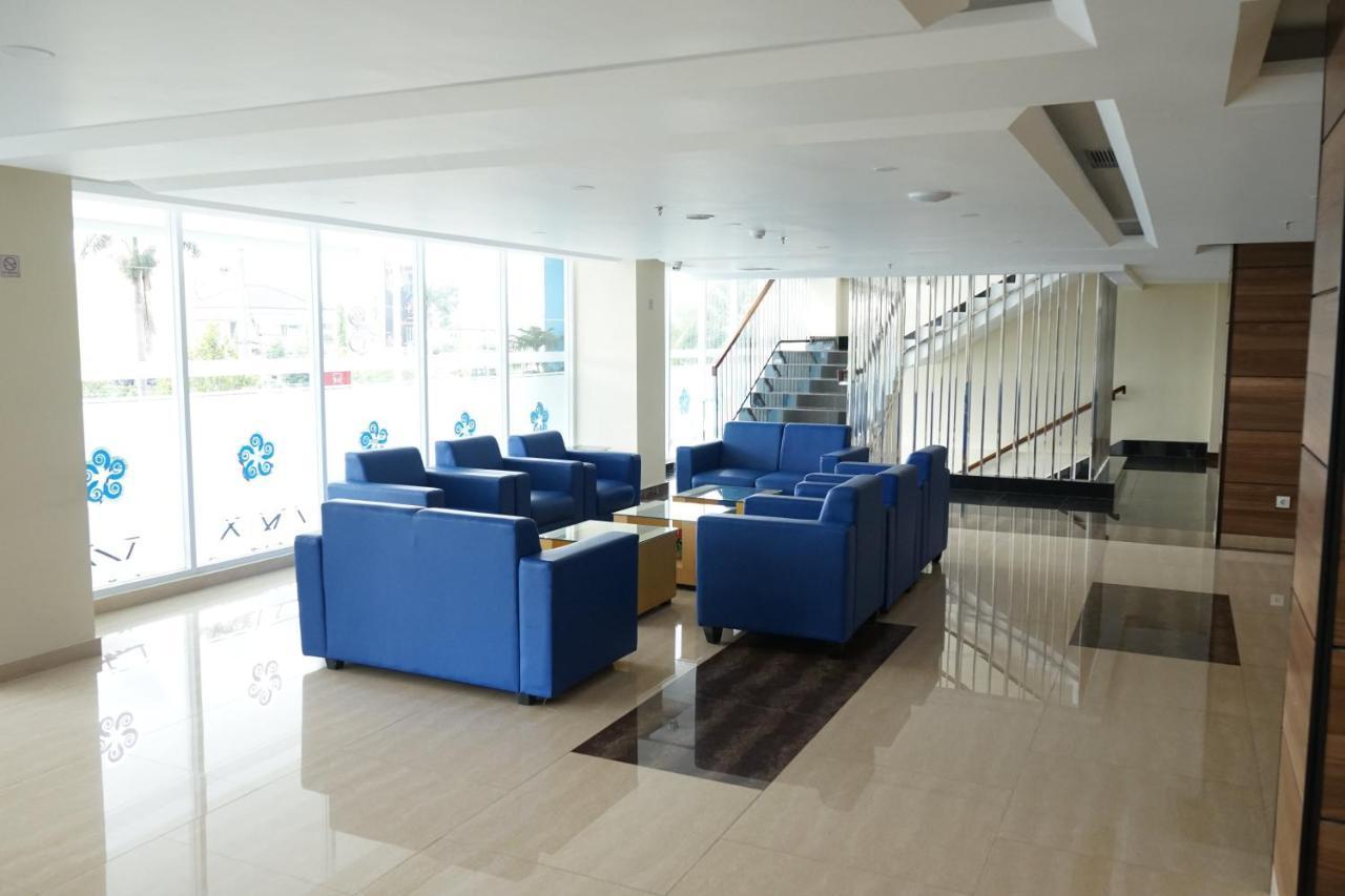 Hotel Brothers Biru Solo Baru Ngoại thất bức ảnh